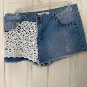 Distressed lace denim jean shorts